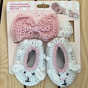 NEW Pink and White Crocheted Baby Headwrap and Booties Set